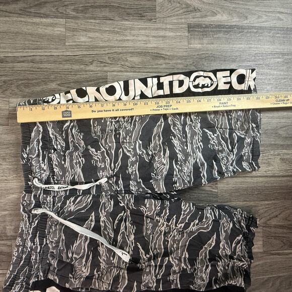 Ecko Unltd Tiger Camo Shorts Men’s L Drawstring Elastic Waist Side Logo Pockets - Picture 7 of 7